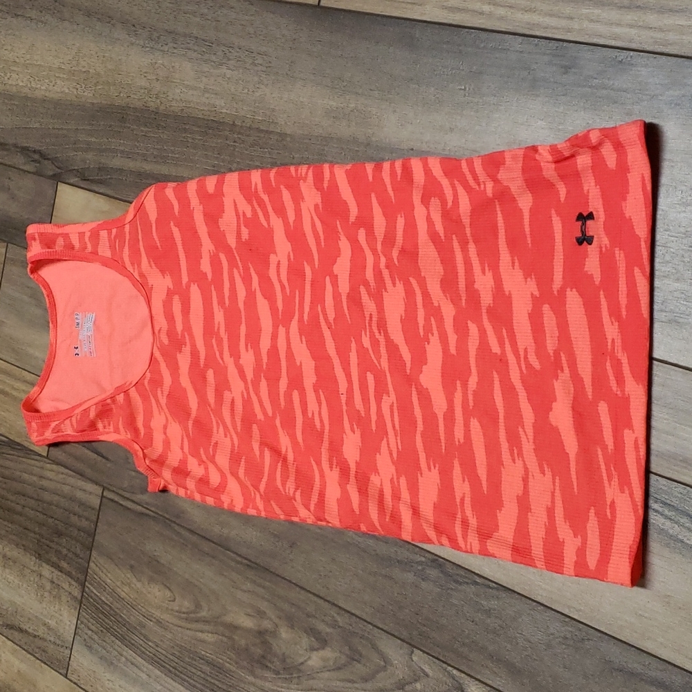 Oranges colored Women's Small Under Armour fitted tank top